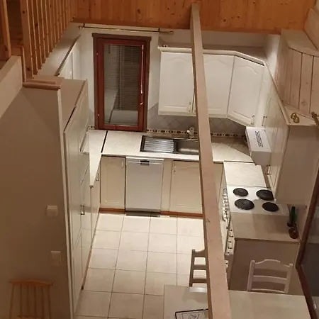 度假居 Kuutti Chalet *